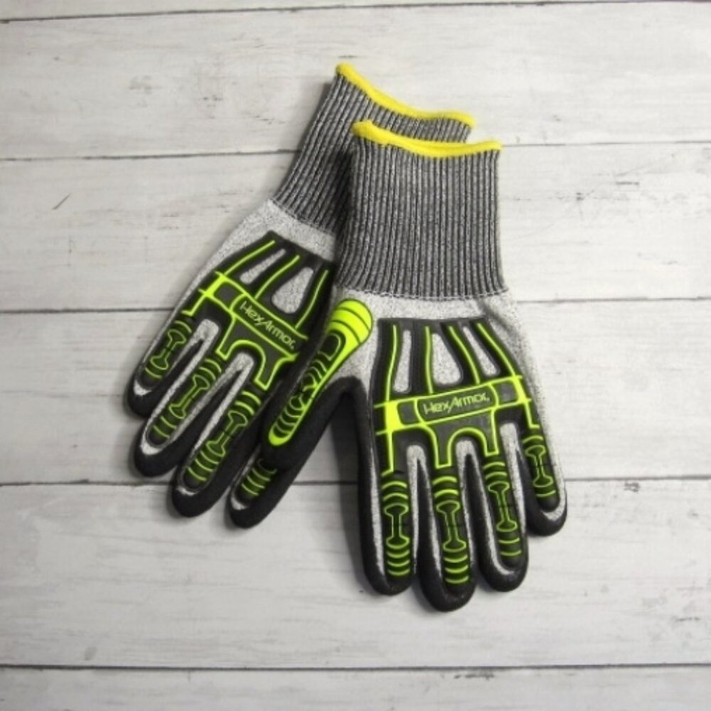 HexArmor Men's Size 7 S Work Gloves Cut Puncture Resistant Rubber Coated